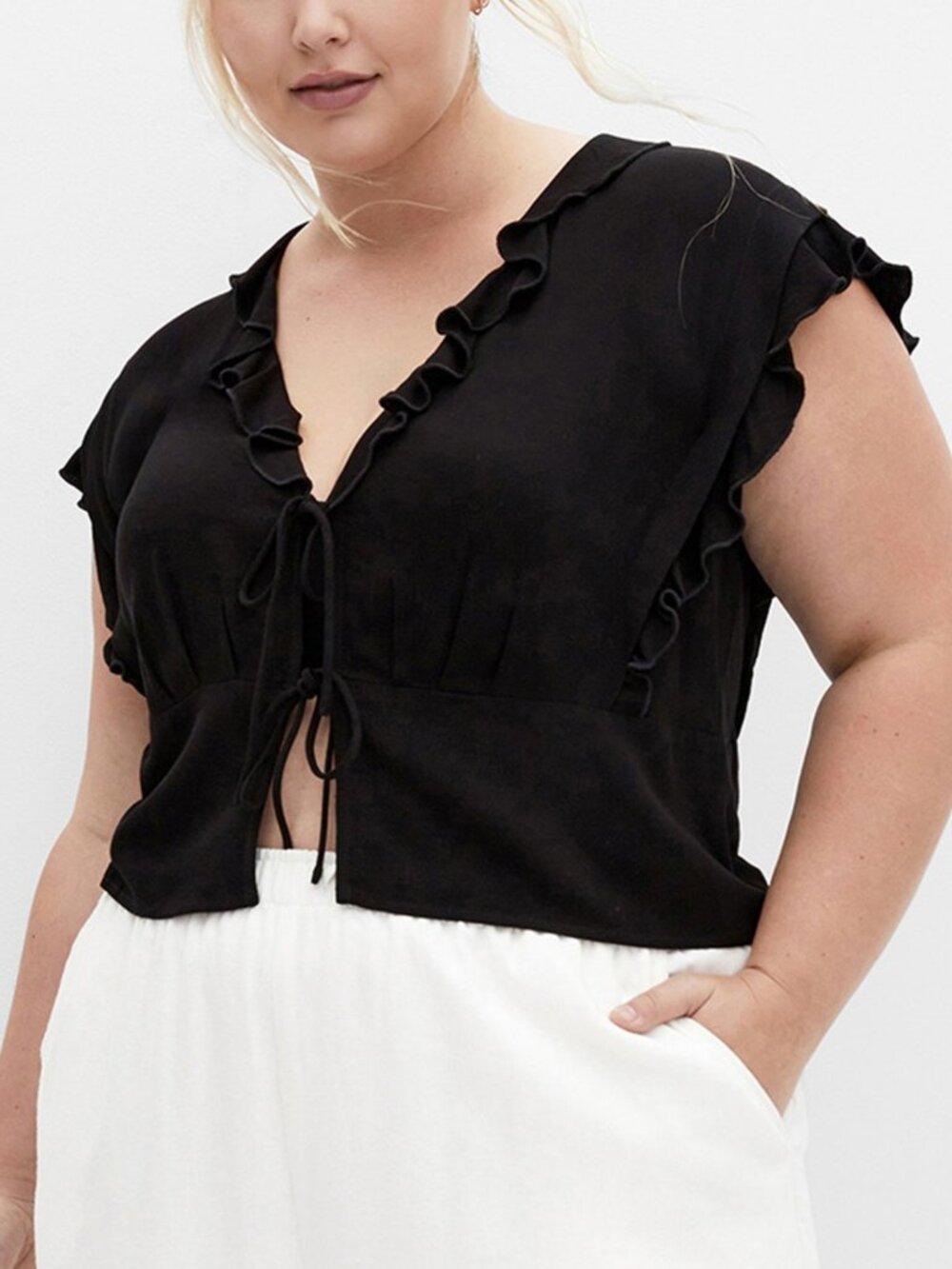 CITY CHIC Plus Size Spring Love Top Medium Size 18 NWT